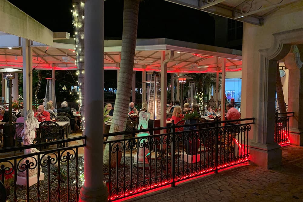 Molino's Restaurant Interior
